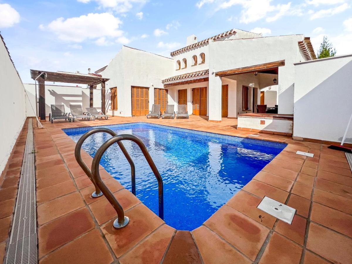 Three Bedroom Luxury Villa El Valle Golf Resort Banos y Mendigo Exterior photo